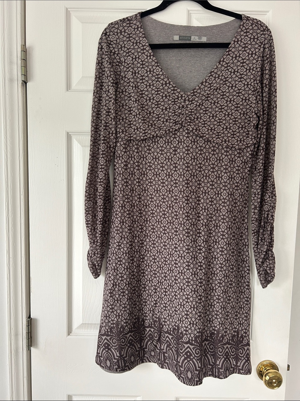 Athleta Taupe Printed Long-Sleeve V-Neck Empire Dress